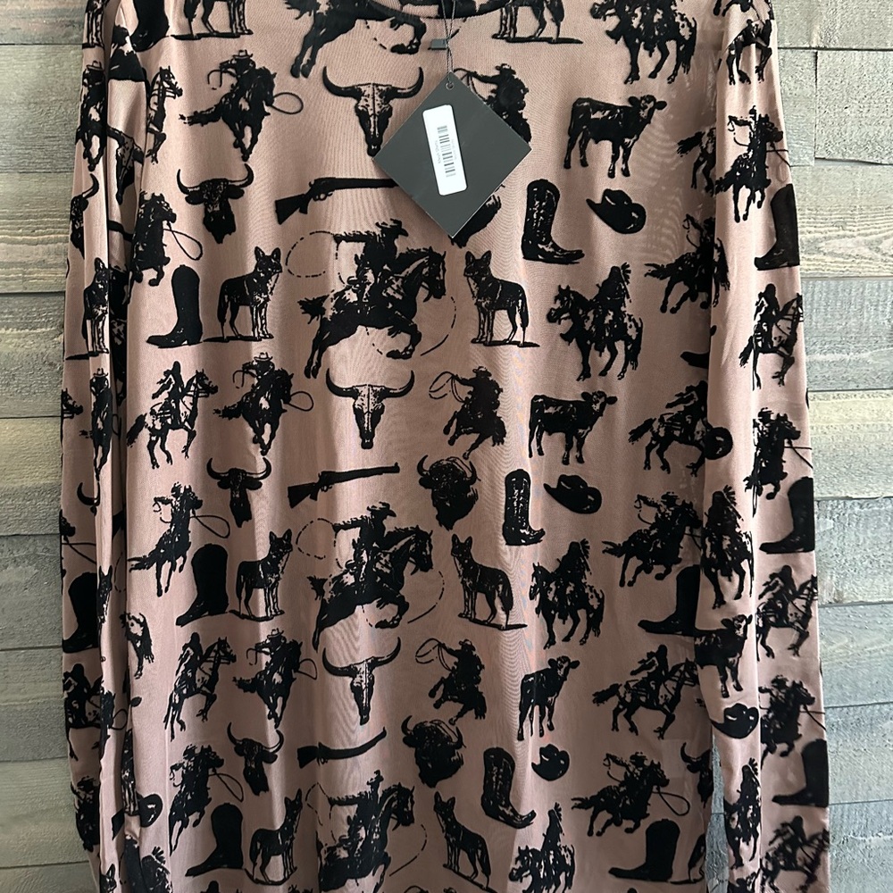 Merigold Kiss 3X Western Print Long Sleeve Shirt